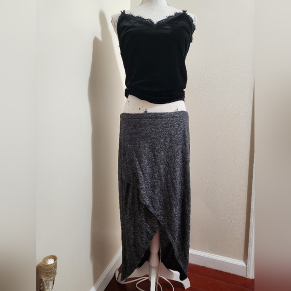 Express Asymmetrical Skirt - Picture 1 of 7